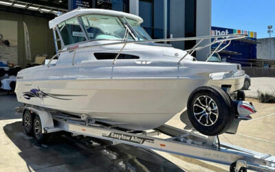 SOLD – Haines Hunter 675 Enclosed