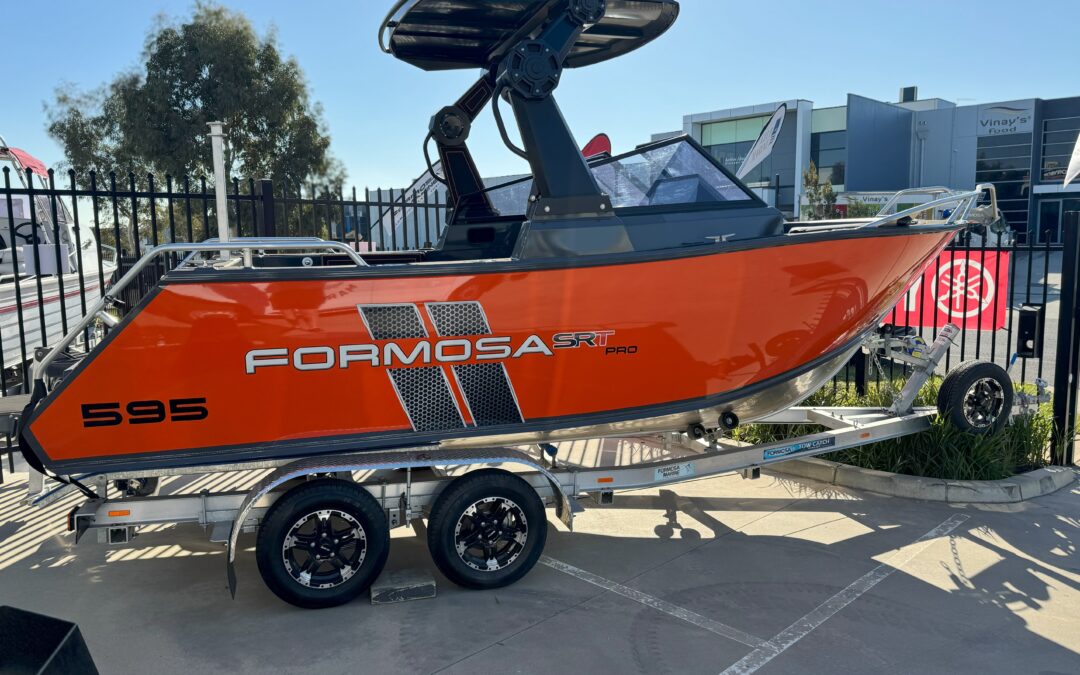 SRT 595 X Bowrider – Pro Deck